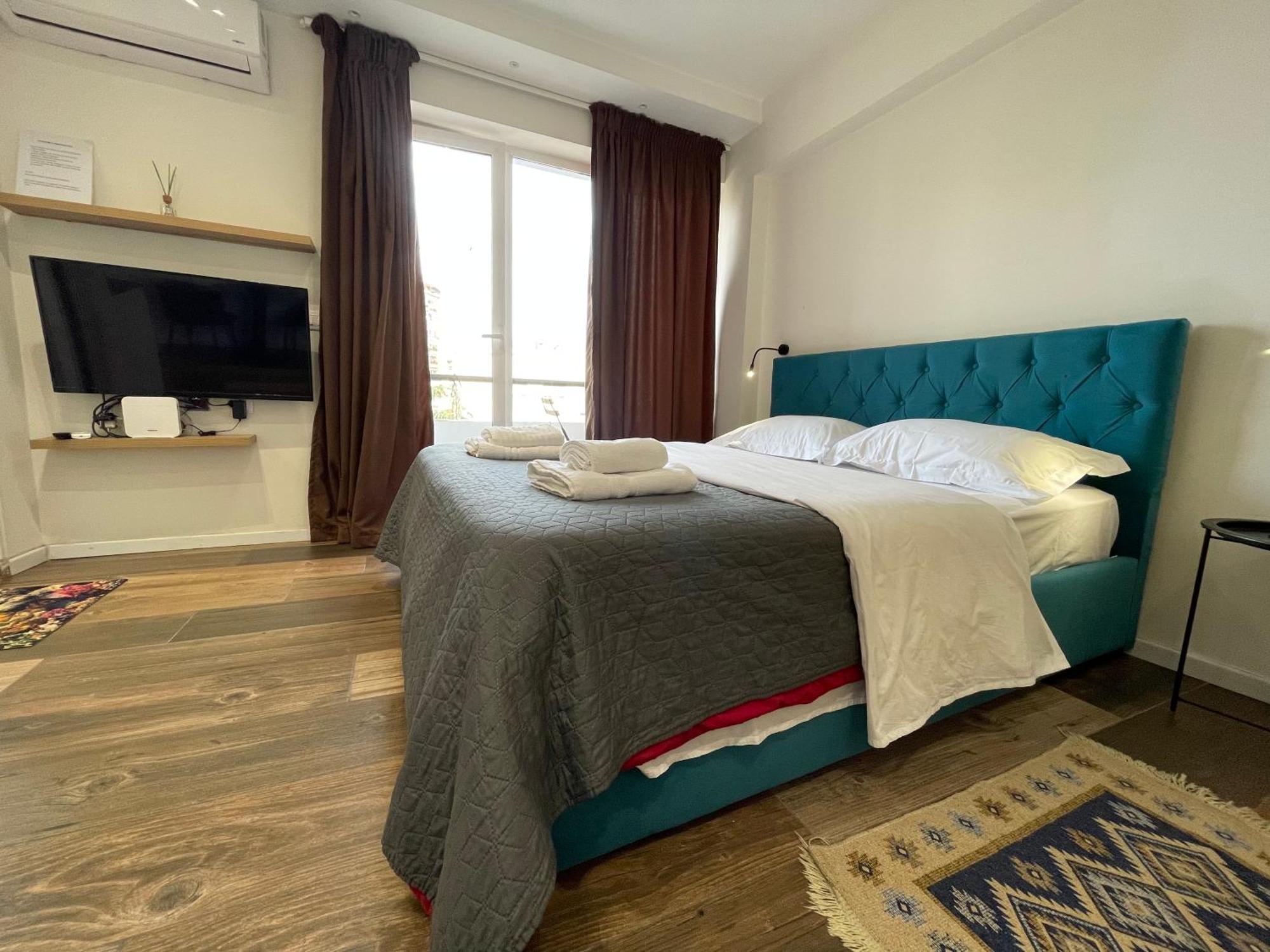 Boutique Central Studio Apartments Tirana Exterior photo