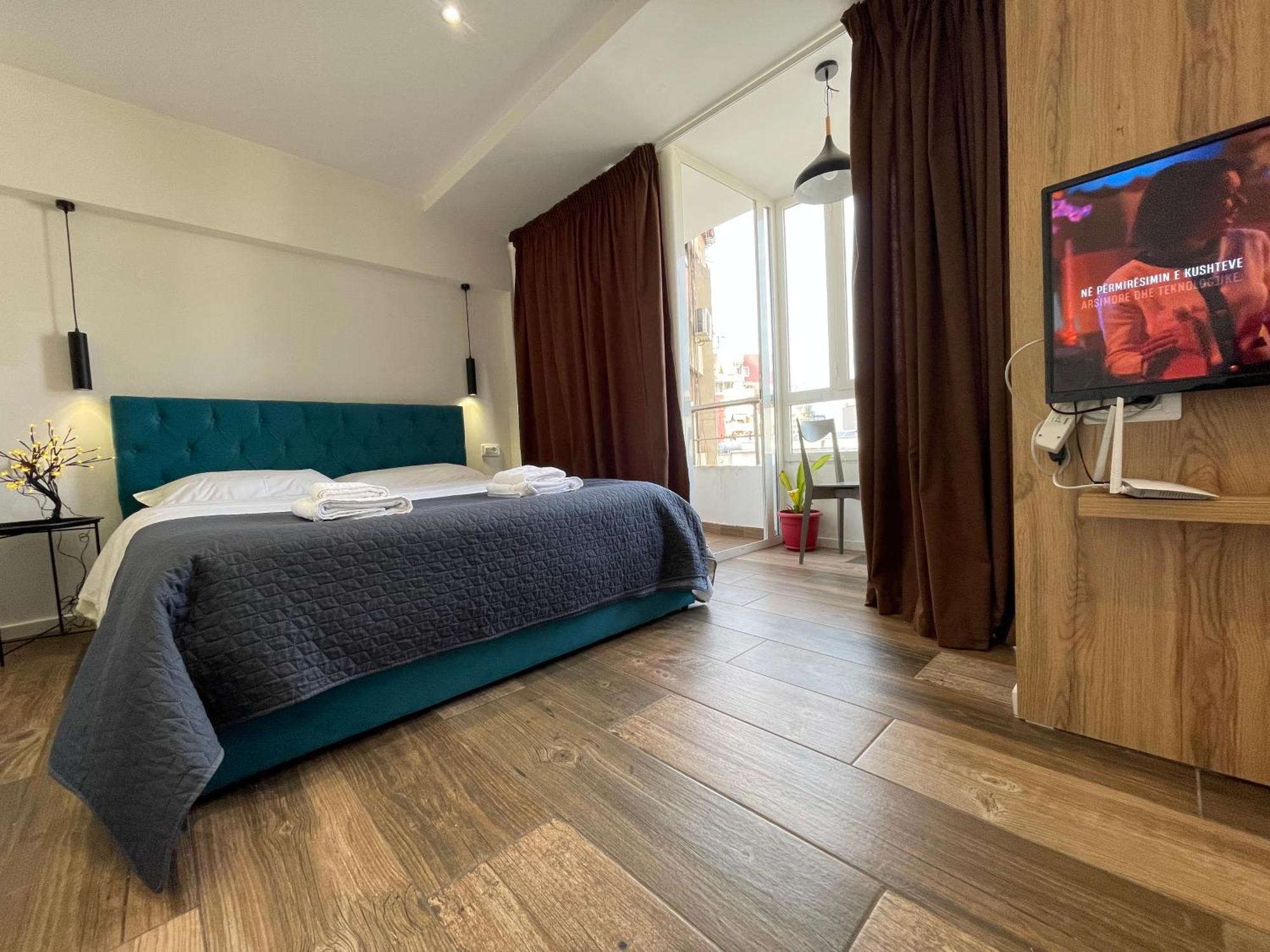 Boutique Central Studio Apartments Tirana Exterior photo