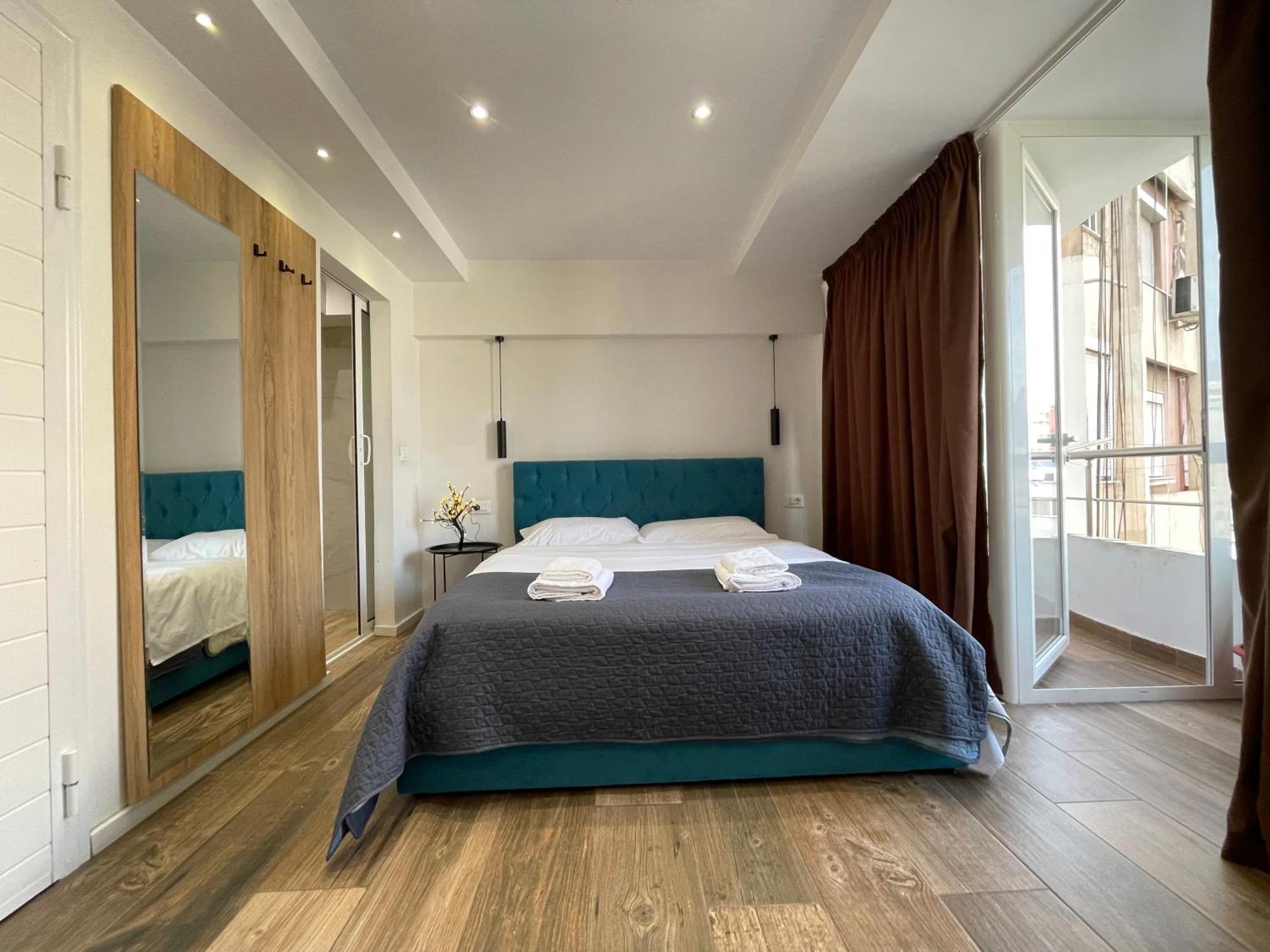 Boutique Central Studio Apartments Tirana Exterior photo